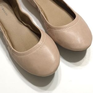 Lucky brand leather flats erin nude beige size 8 shoes closed toe ballet flats